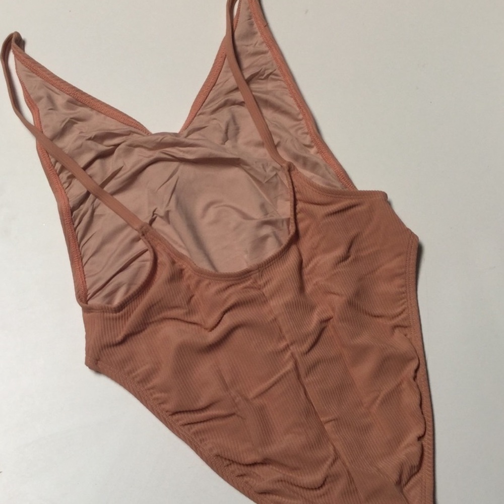 🆕 Nasty Gal ribbed peach one piece - Picture 4 of 5